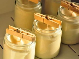 Coconut Wax Candles burn clearly.